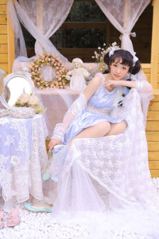JK鞋里满是白色的液体
